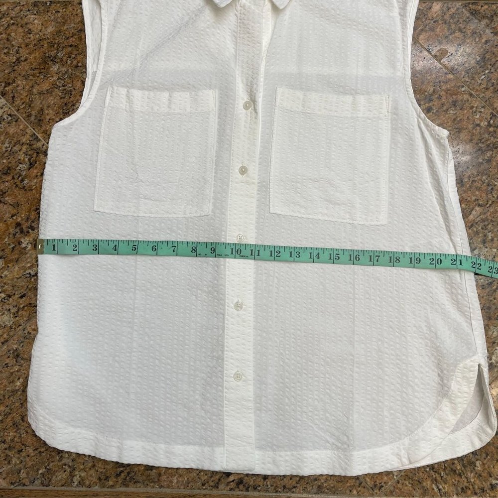 Banana Republic White Sleeveless Button Up Shirt Top Textured Fabric Size S NWT - Picture 8 of 10